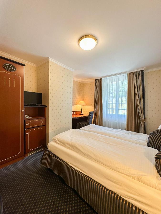 Dependance Stella Del Lago By Hotel Restaurant Bellevue Au Lac Thun Bagian luar foto