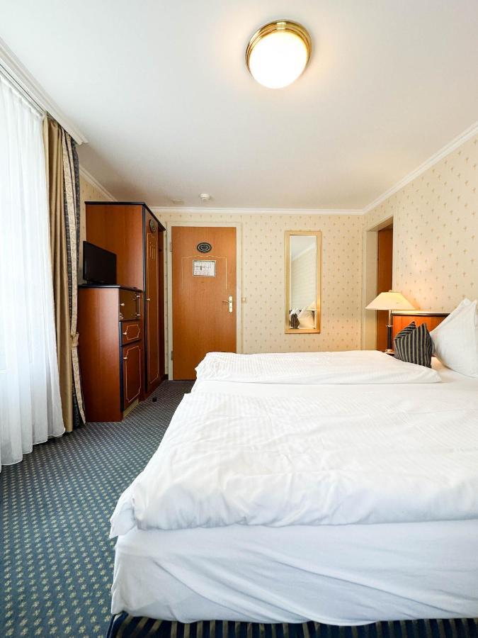 Dependance Stella Del Lago By Hotel Restaurant Bellevue Au Lac Thun Bagian luar foto